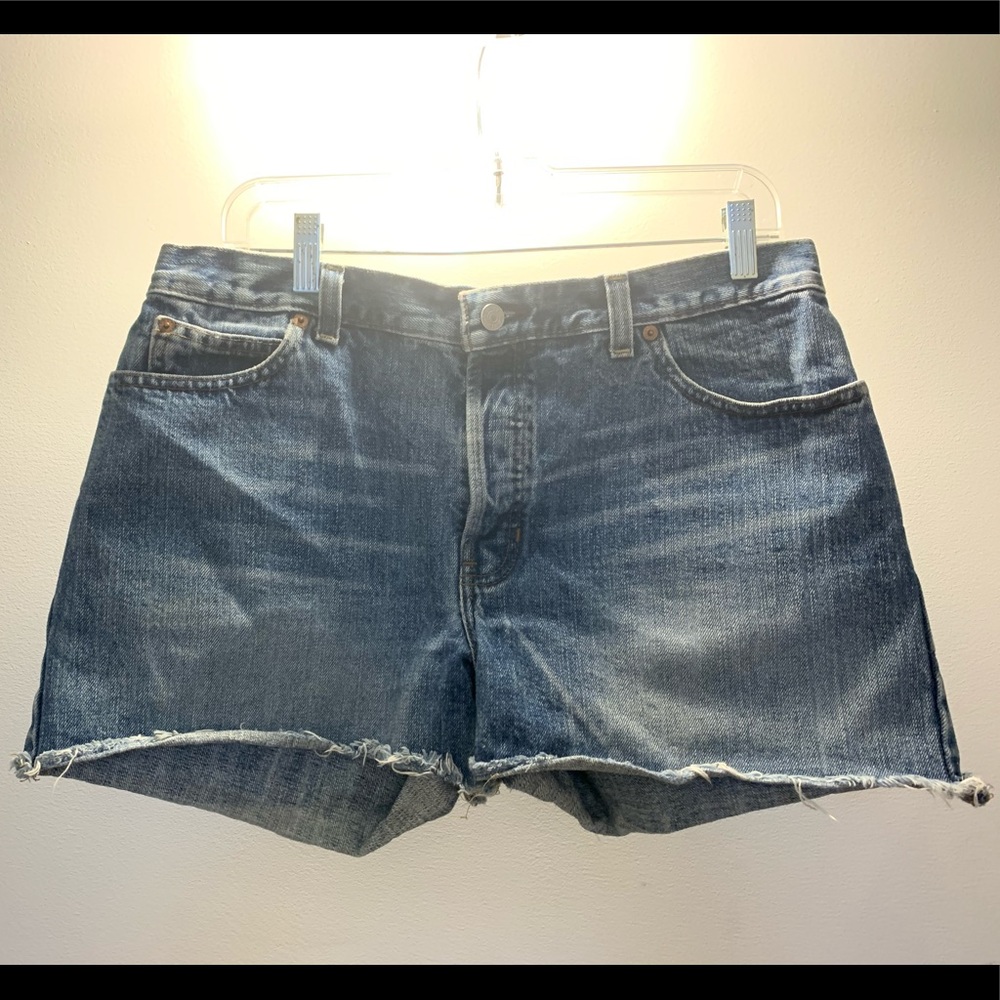 GAP BODY DENIM SHORTS